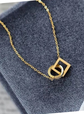 金色轻奢方圆相扣钛钢锁骨链