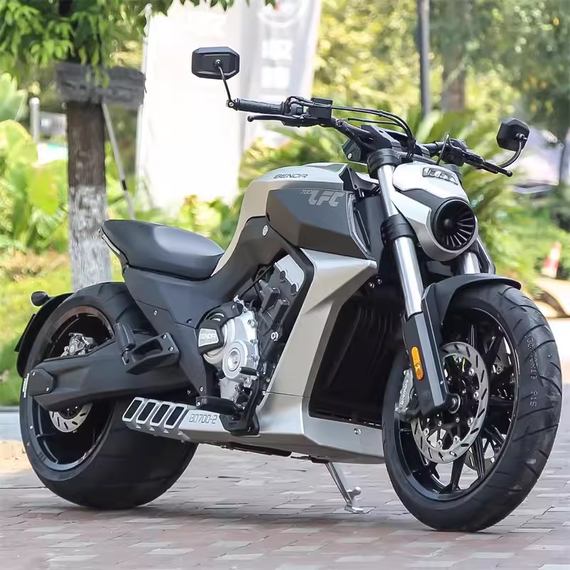 新款奔达燎700黑旗500CC四缸水冷复古巡航金吉拉太子车重机摩托车