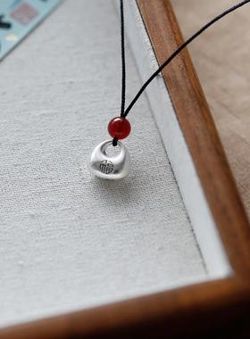 好乖的一祇！999足银实心平安银坨坨吊坠 小胖福玛瑙珠小众项炼女