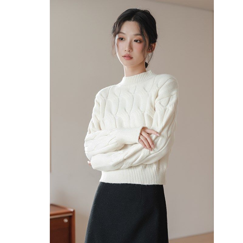 复古半高领麻花毛衣女2024年秋冬新款短款内搭打底加厚针织衫上衣