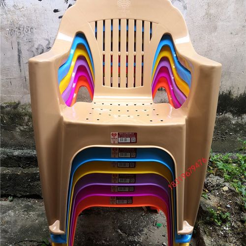 塑料靠背椅成人加厚餐椅大排档火锅店塑胶凳子休闲加厚塑胶椅厂家