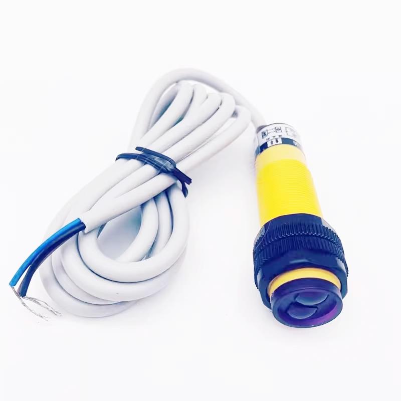 沪工光电开关E3F-DS30(20)C4 C1 B2 P1 P2 N12/P Y1 Y2红外漫反射