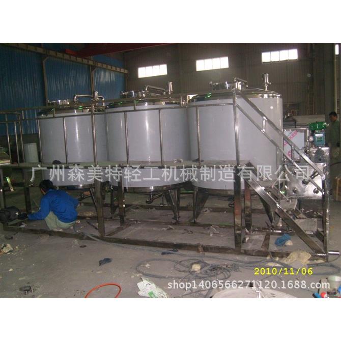 食品密封储罐食品立式不锈钢储罐饮料牛奶储液罐3吨储液罐