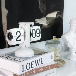 包豪斯翻页时钟复古自动械桌面台钟创意客厅电视柜装饰品