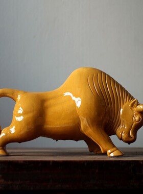 陶瓷牛黄牛斗牛家居办公室工艺品商务礼品