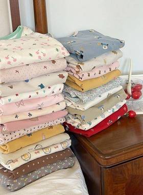 艾摩贝贝Ambb男女童2025秋季新品A类无骨羊毛拉架家居服两件套装