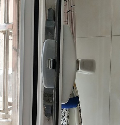 断桥铝门窗五金件 内开内倒把手配套防误器锁盒 上悬平开窗户配件