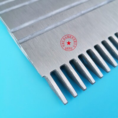 西子奥的斯人行道扶梯GAA453BM铝梳齿板23齿XAA453CD梳齿板24齿