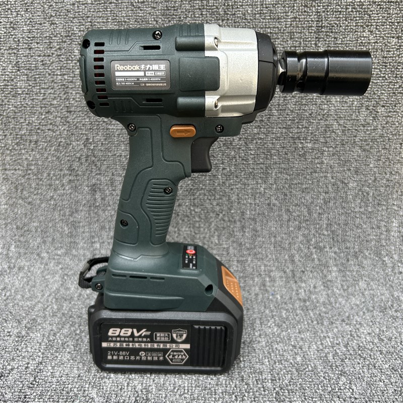 力扳王磊峰无刷电动扳手T-18锂电池架子工木工汽修冲击风炮0N