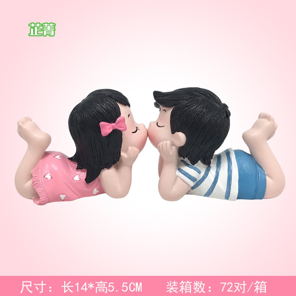情人节礼品可爱树脂工艺品亲嘴娃娃趴姿摆件汽车摆件蛋糕装饰品