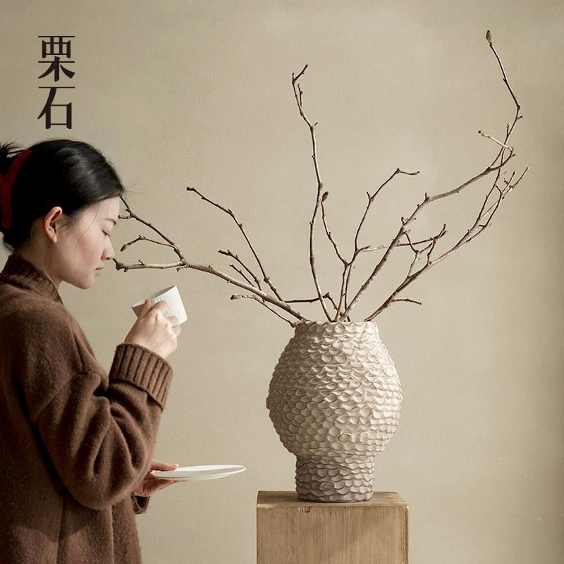 栗花石中古侘寂风手捏02瓣纹样花瓶摆件板间新式素白色干燥花插中