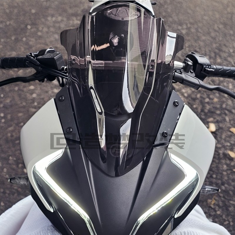 春风250sr竞技风挡 2023款加高前挡风入门级骑行摩托车配件改装件