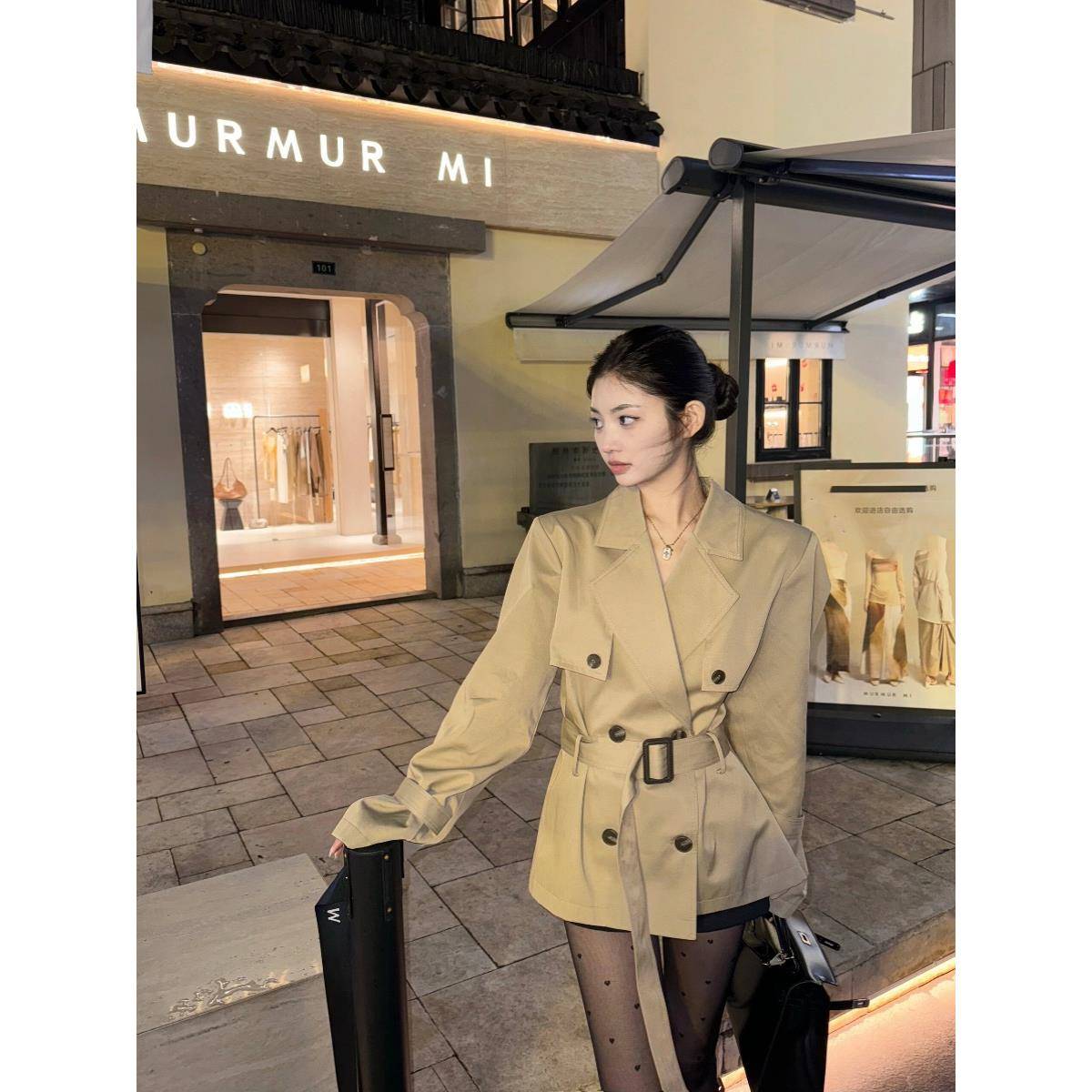高级感风衣外套女秋季新款女装卡其色英伦风小个子收腰短款大衣