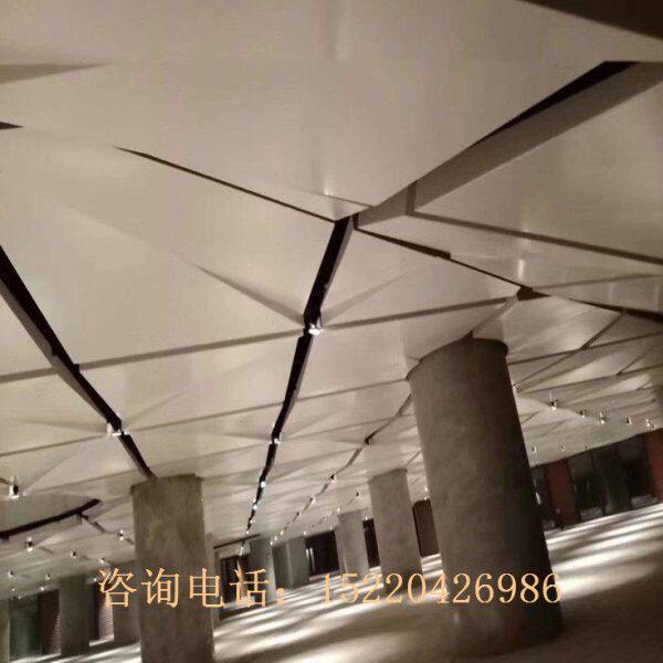定制室内装饰造型板幕墙铝合金雕花镂空烤漆板异型三维吊顶铝单板