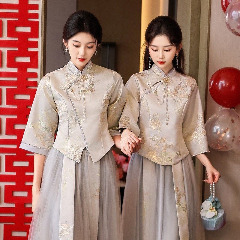 新中式伴娘服2024秋冬新款小个子高级感姐妹团伴娘礼服女平时可穿