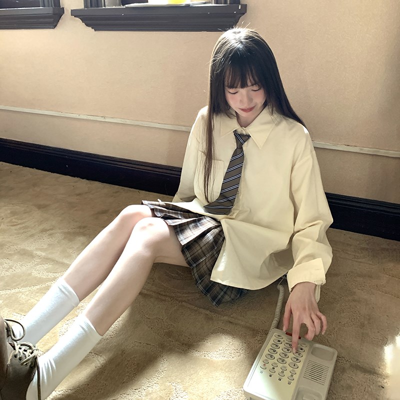东京岁时记jk制服显瘦奶黄色灯芯绒长袖衬衫秋新款宽松上衣女
