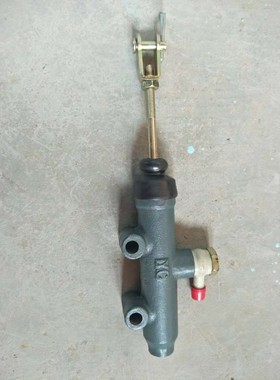 工程农用三轮车拖拉机刹车油泵总泵圣泰莱星顺工联工光宇丰庆配件