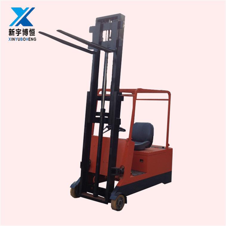 供应SZ座驾式电动叉车1.5T电动堆高叉车三支点平衡重式叉车