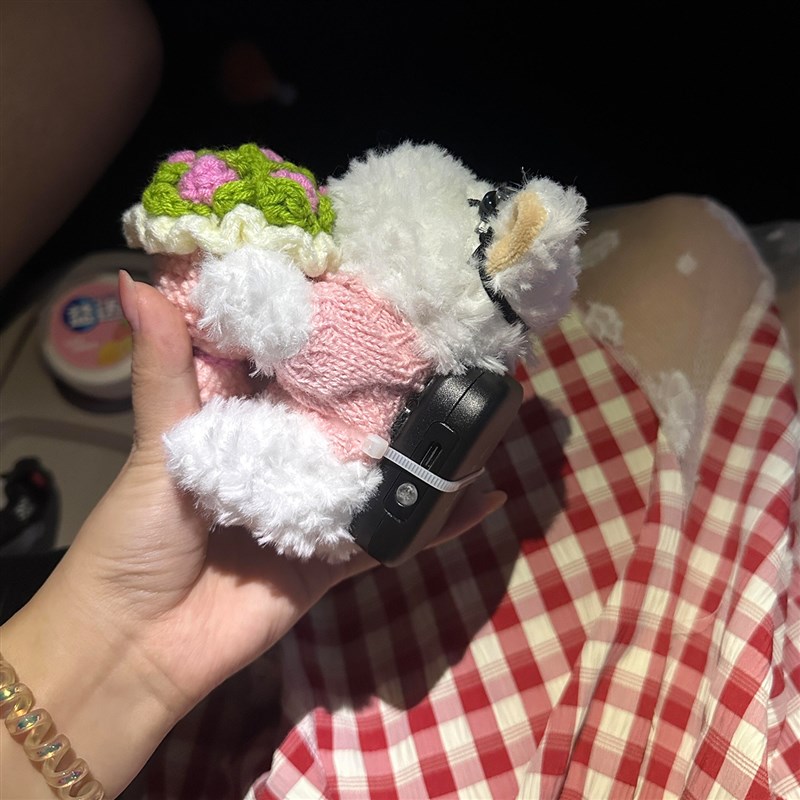 汽车中控摆件小狗西高地捧花车载装饰品趴趴玩偶ETC支架高级感女