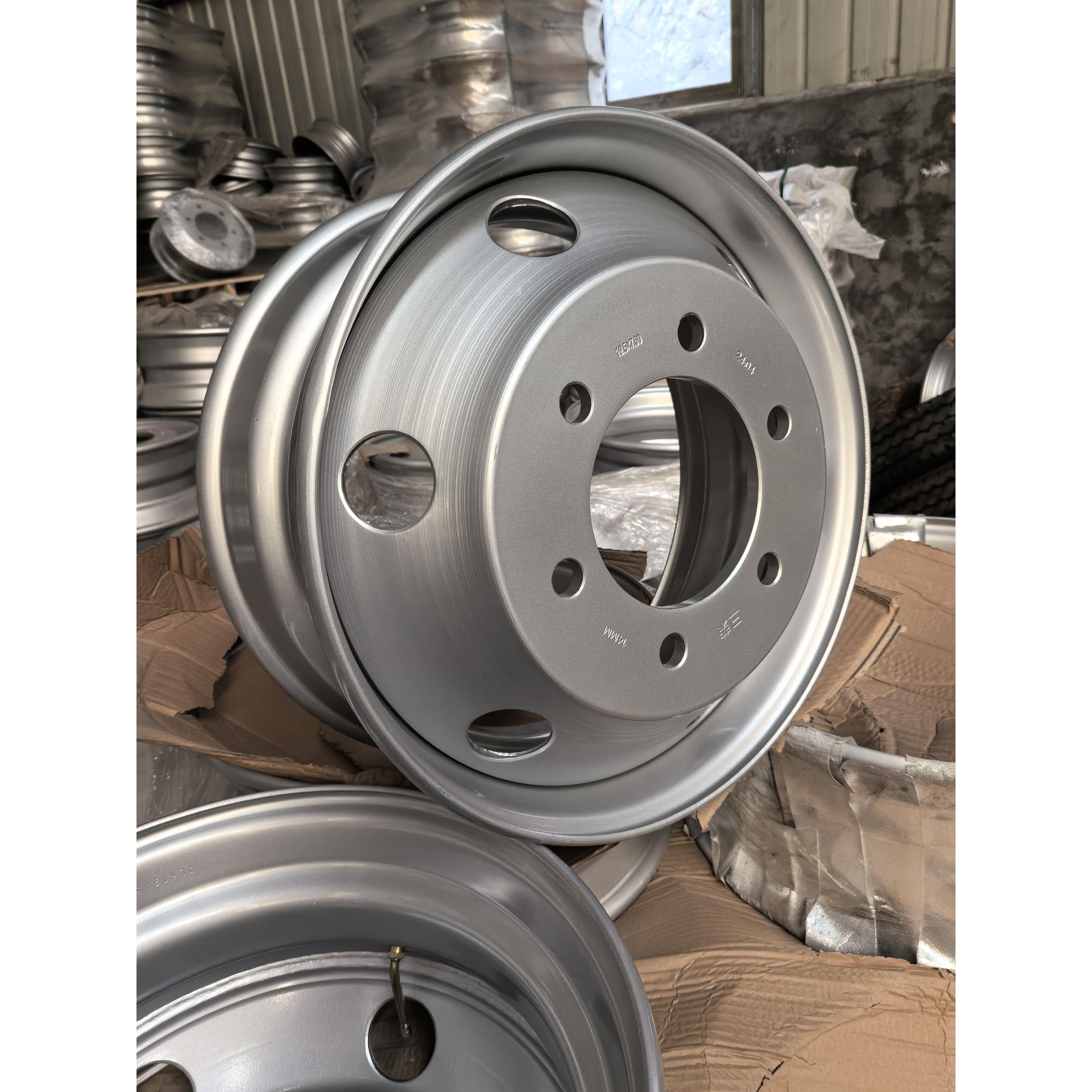 825R16无失真改装245/70R19.5轮胎福田奥铃重汽豪沃解放钢圈轮壳