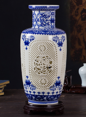 景德镇陶瓷花瓶青花镂空酒柜客厅家居装饰品古典工艺品瓷器小摆件