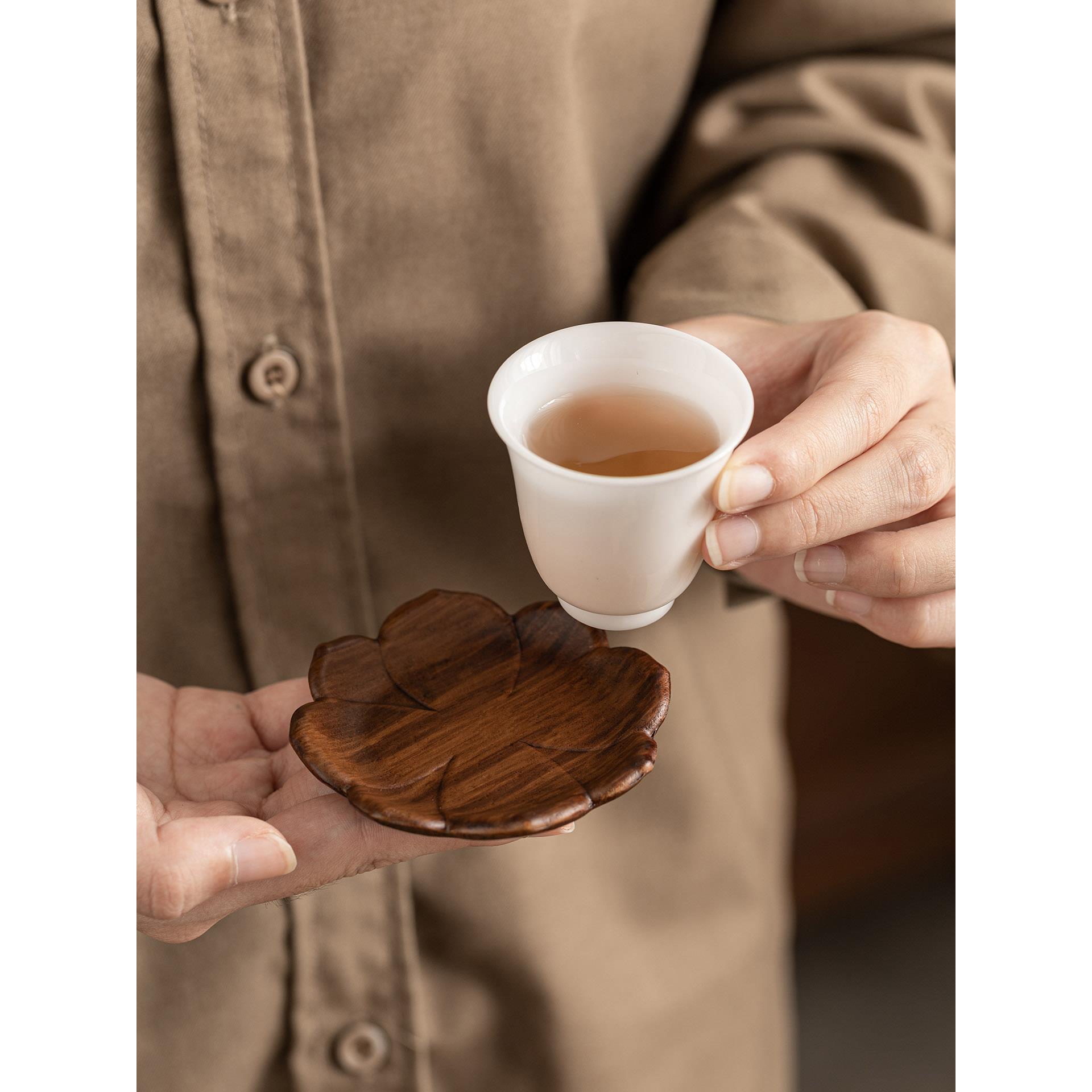 实木茶杯垫茶杯底座托功夫茶道配件新中式禅意胡桃木茶具隔热茶托