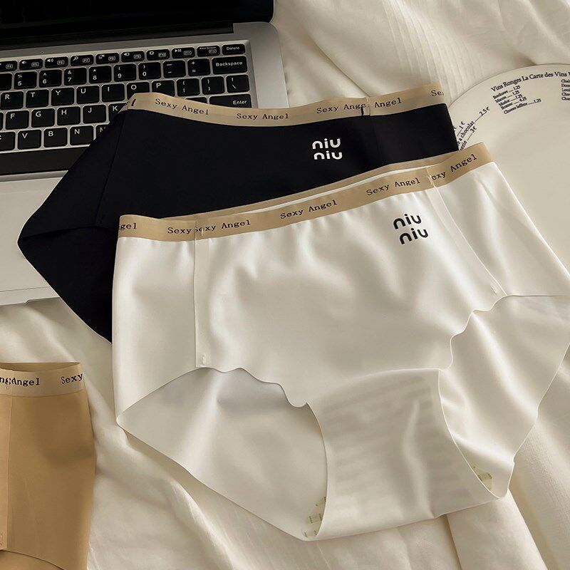 蚕丝石墨烯抗菌内裤女!2023新款时尚百搭裸感无痕透气女士三角裤