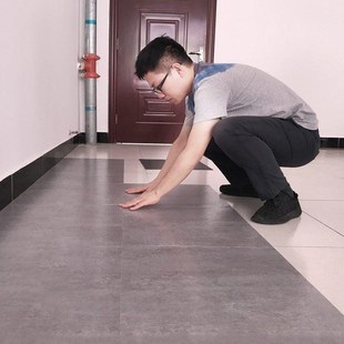 地胶地板贴i纸加厚耐磨防水地板贴自粘PVC塑木胶地板革家用卧 新款