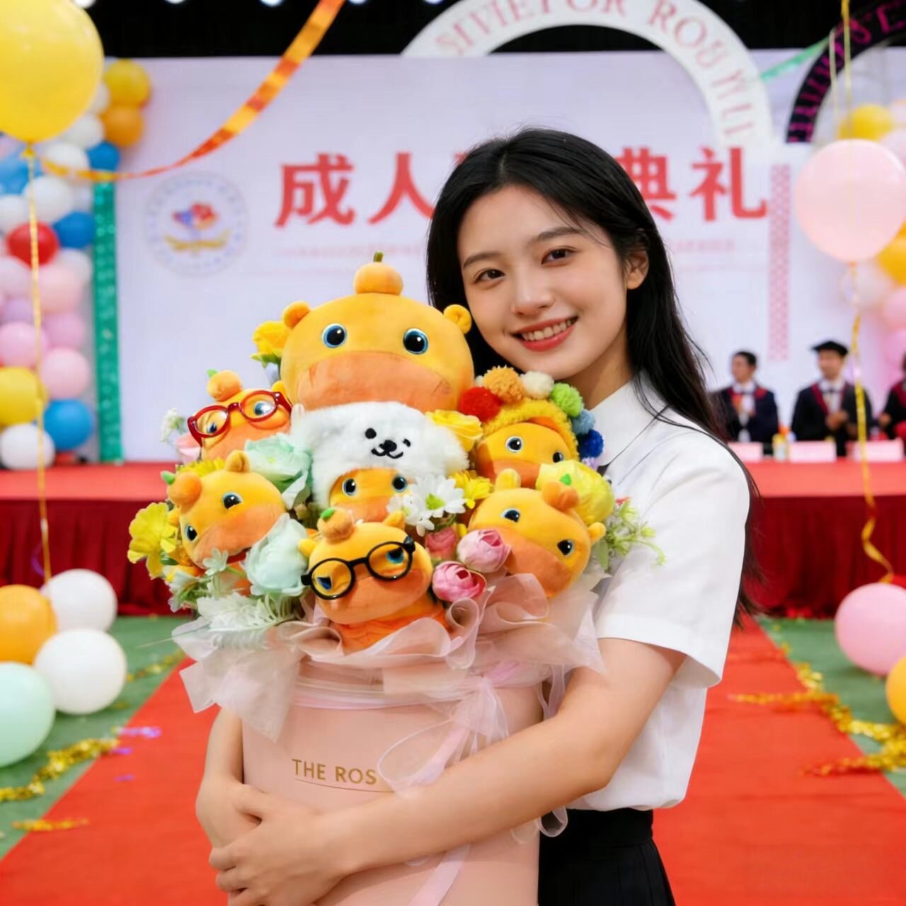 正版水豚噜噜花束玩偶挂件