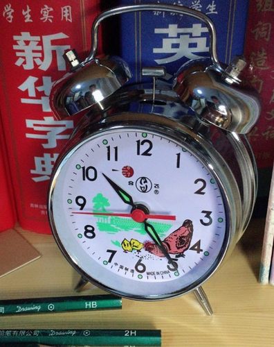 老式上发条指针机械闹钟头会动态鸡吃米金属铜机芯怀旧复古打铃钟