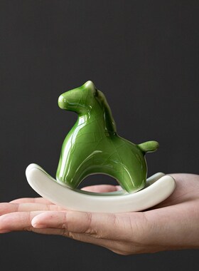 摇摇马陶瓷动物茶宠摆件开片冰裂精品可养创意茶室茶玩茶几装饰品