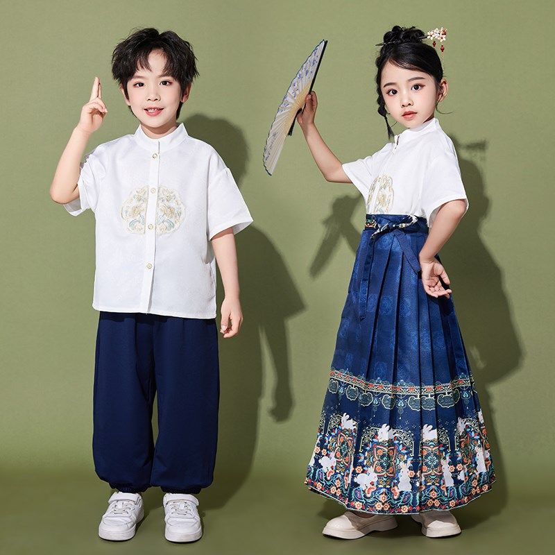 六一儿童中国风演出服女童藏青马面裙大合唱表演汉服男童套装朗诵