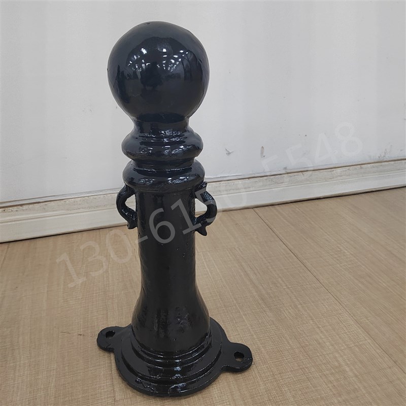 球墨铸铁护柱厂家直供  不锈钢警示柱 河道铁链柱 广场隔离阻车桩