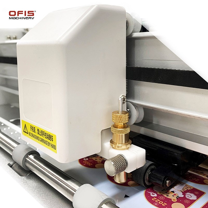 A3+数码模切机自动进纸不干胶标签自动巡边模切机