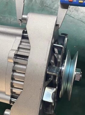 DEUTZ道依茨01183842发电机01183624发电机林德叉车发电机12V