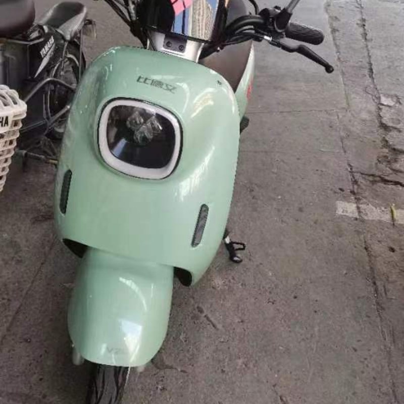 比德文艾迪电动车外壳配件全套塑件灯具坐垫前围面板脚踏板前泥板