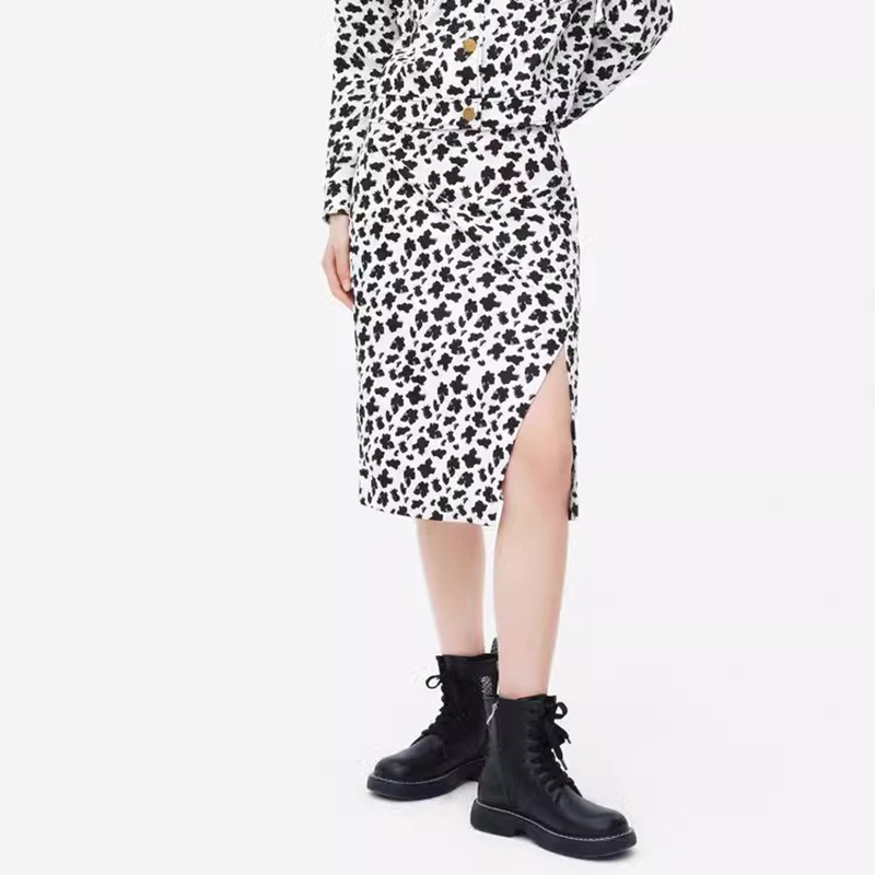 设计感小众奶牛纹印花开叉半裙