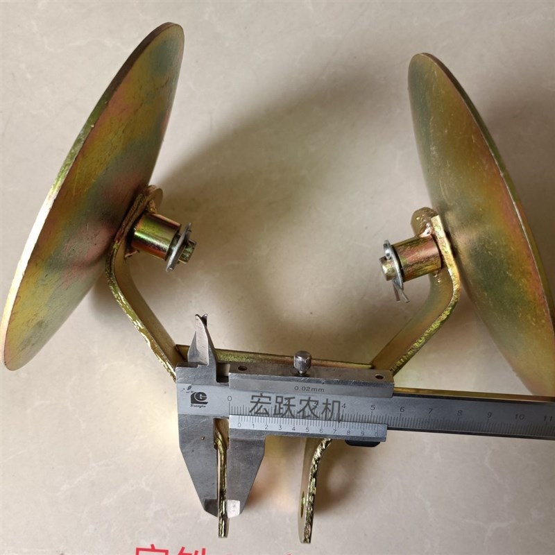 新款玉米播种机外翻覆土器总成播种机覆土器配件新款后覆土2023