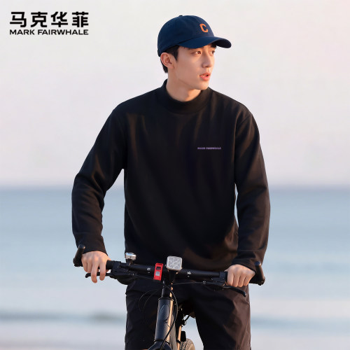 马克华菲黑色半高领运动男士秋衣