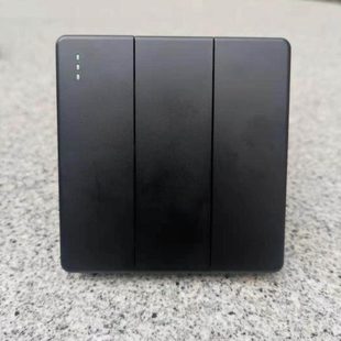 86型黑色3三位触点自动复位回弹开关按钮 强弱电路触发式常开回位