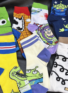 日单卡通玩具总动员巴斯光年三眼仔胡迪弹簧狗可爱中筒袜 袜子