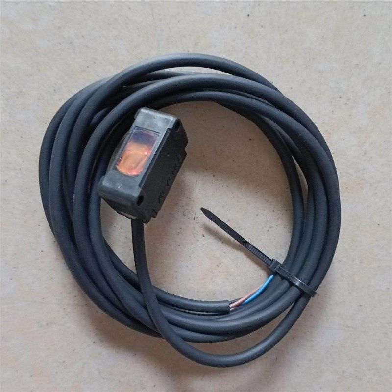 传感器 型号 PZ-G102N 实物图片 功能包好 默