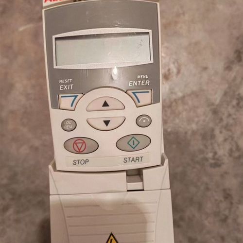 [成色新]变频器ACS355-03E-03A3-4 1.1KW 3 询价