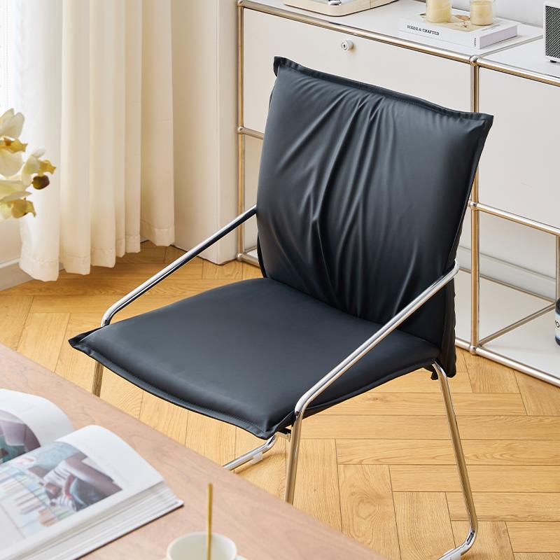 新款网红家用餐椅简约设计师高级感轻奢餐厅椅子办公室休闲靠背椅