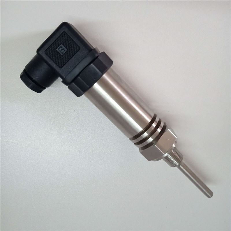 ZYSNSOR水管温度传感器RTD04-111X4020N 0-50度  输出4-20MA