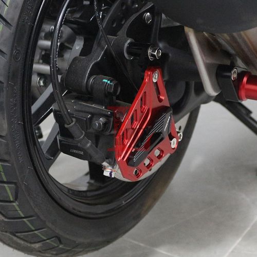 适用升仕D升仕M改装前后卡钳保护盖刹车泵装饰罩防护壳