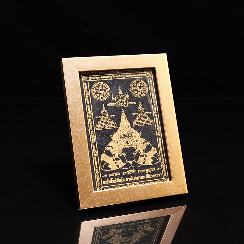 常子家泰国佛牌  素塔瓦四面布 拉胡 招女 小象布 带框 摆件