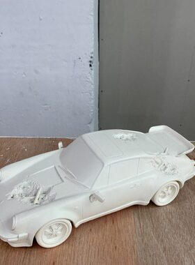 现代创意雕塑桌面摆件办公室书柜办公桌家居饰品汽车模型软装摆设