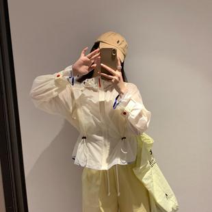 女士設(shè)計感小眾寬松韓版 2025新款 新款 25春季 簡約連帽防曬衣外套高