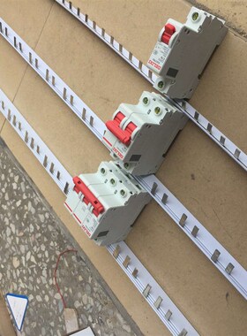 C45/3P 63A汇流排,紫铜1.5厚*7mm宽 DZ47汇流排,3P汇流排 KT003